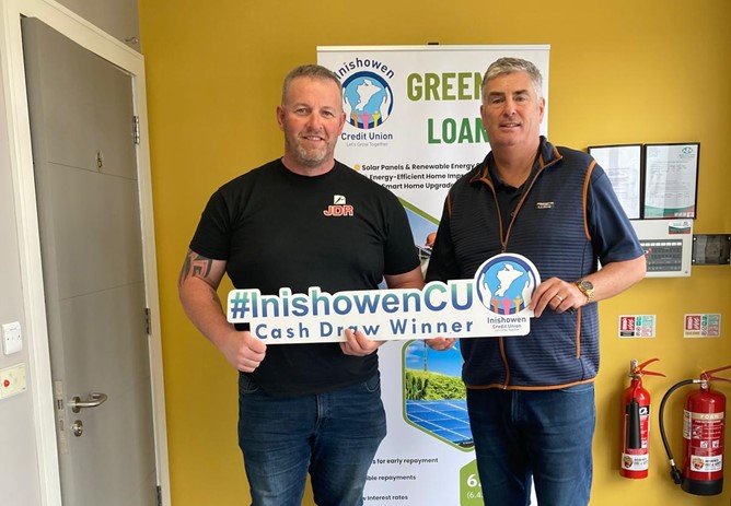 A big well done to another one of our lucky Members' Cash Draw winners, Gordon — pictured here with our staff member Sean