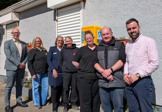 Defibrillator installed at Swan Park